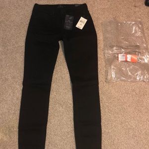 Lucky Brand size 26 black low rise skinny jeans